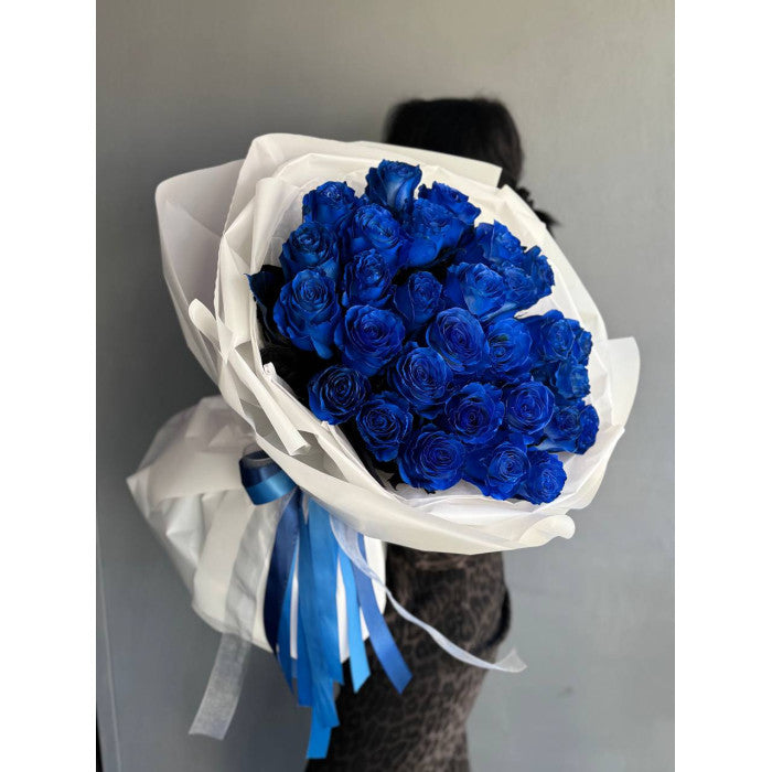 Blue Rose Bouquet – Unique Roses in Miami
