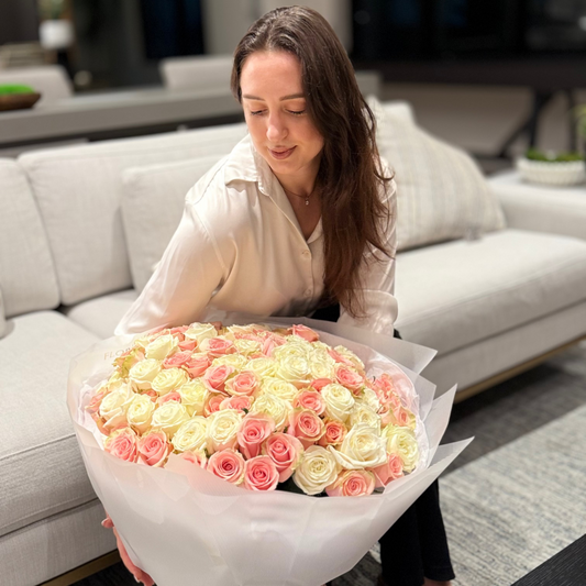 White & Pink Rose Bouquet – Fresh Roses in Miami