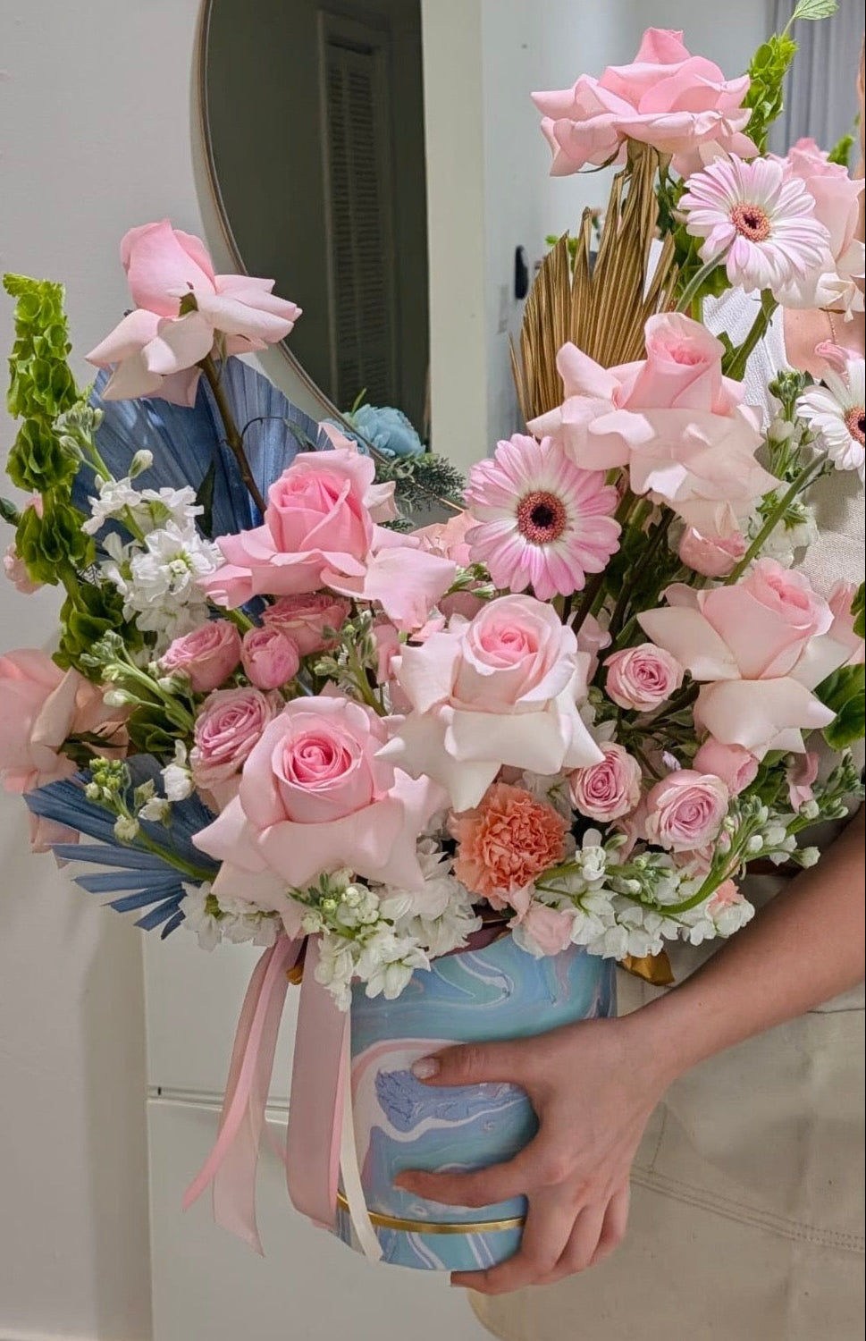 Mixed Rose & Gerbera Daisy – Colorful Flower Arrangement in a Flower Box for Any Occasion