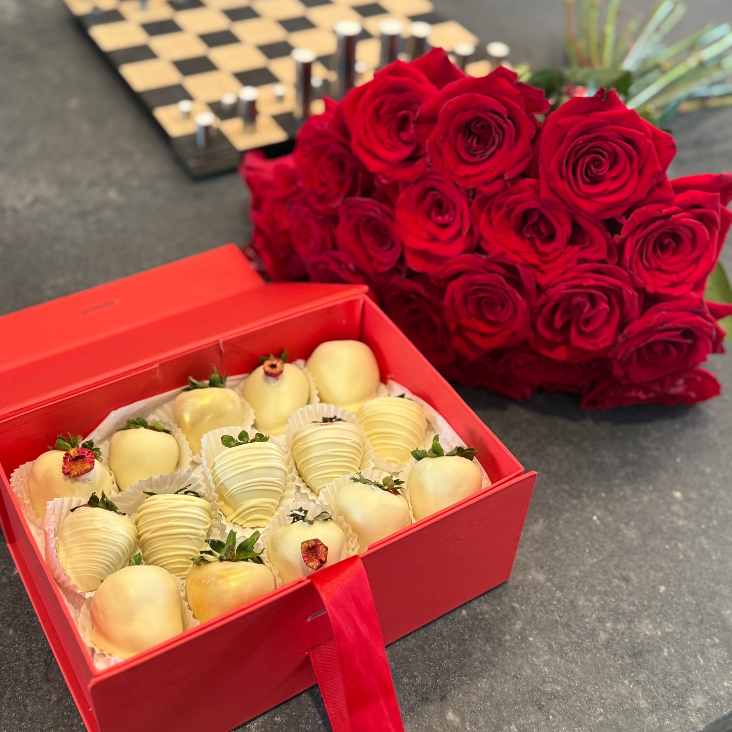 Roses & Chocolate Strawberries Bundle (Order 1 Day in Advance)