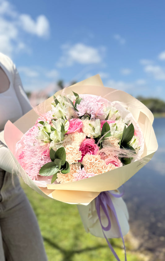 Rosy Grace Bouquet – Mother’s Day Edition